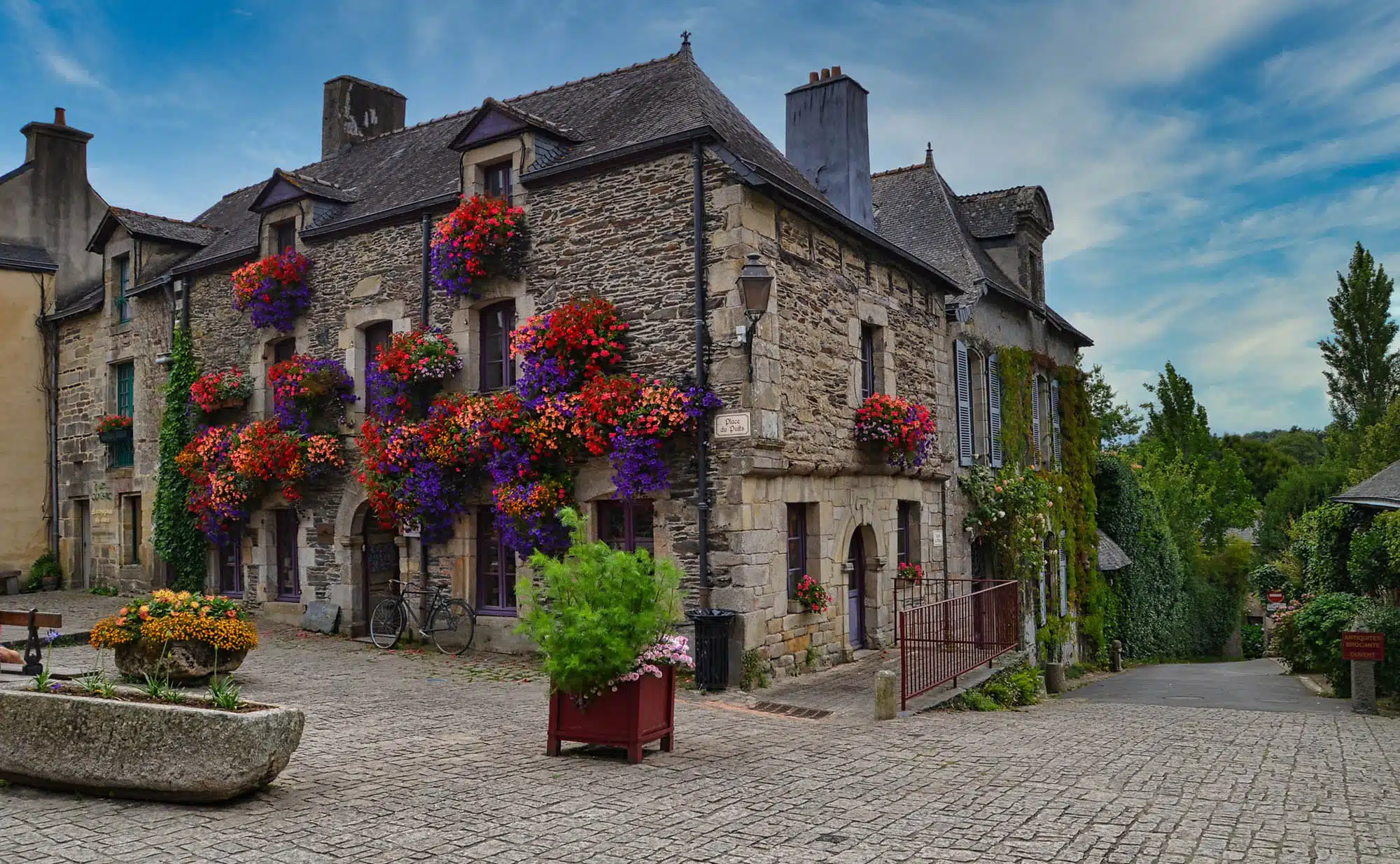 Rochefort-en-Terre, village de caractère en Bretagne près du Domaine du Moulin Neuf
